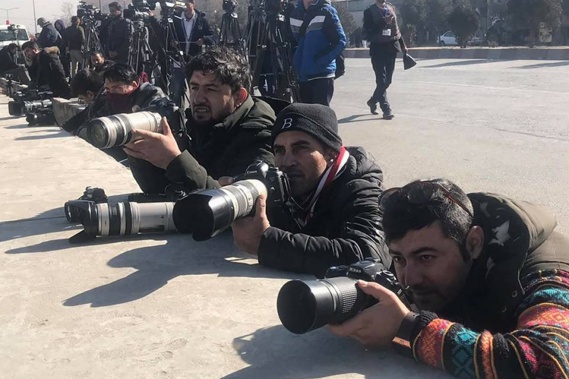 په افغانستان کې له خبریالانو او د بیان ازادۍ د ملاتړ په اړ  د نړیوالې ټولنې استازو ګډه بیانیه