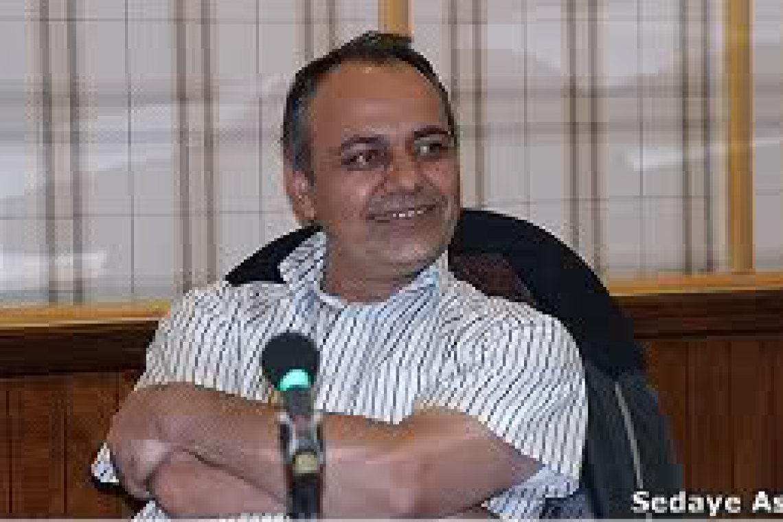احمد زید ابادي د یونسکو د مطبوعاتو د ازادۍ جایزه وګټله